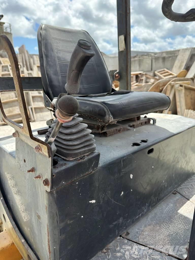 Bomag BW 120 AD-3 双轮压路机