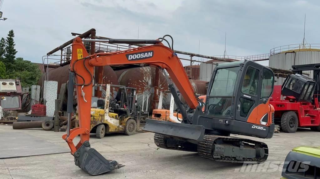 Doosan DX 55 小型挖掘机