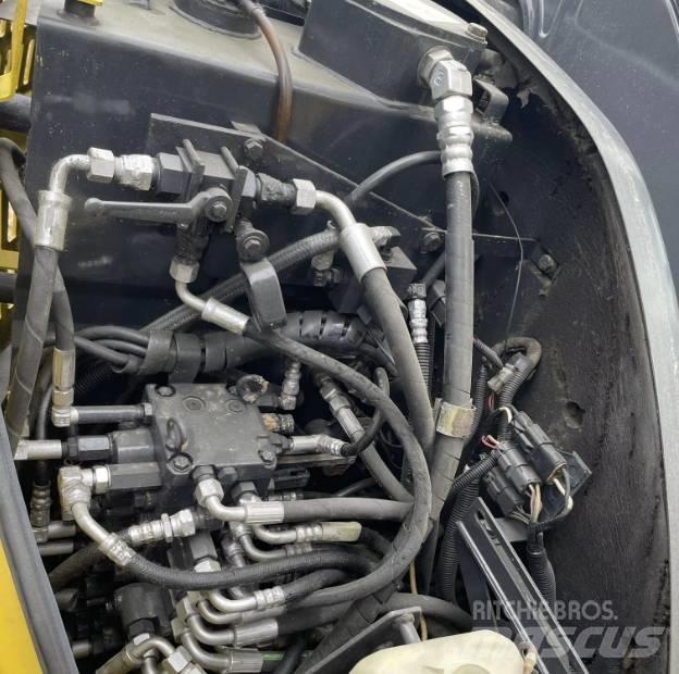 Komatsu PC 55 MR 小型挖掘机