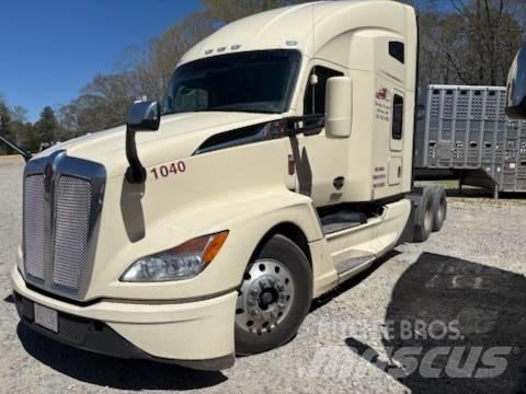Kenworth T 680 牵引车