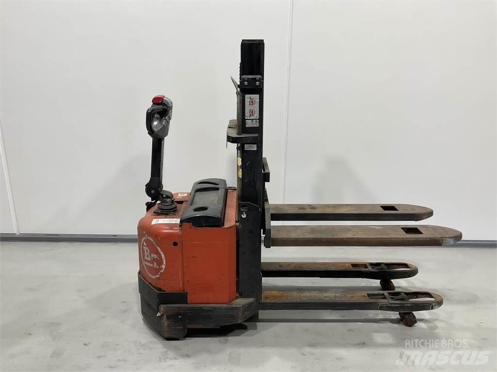 BT S16D 行走式堆垛机