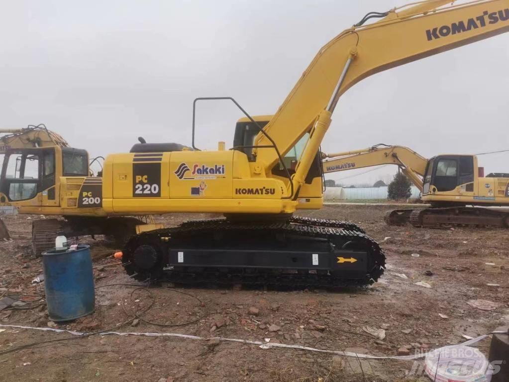 Komatsu pc220-7 履带挖掘机
