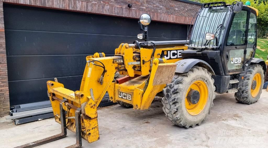 JCB 535-125 伸缩臂叉装车|叉装车