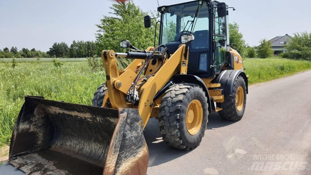 CAT 908M 轮式装载机