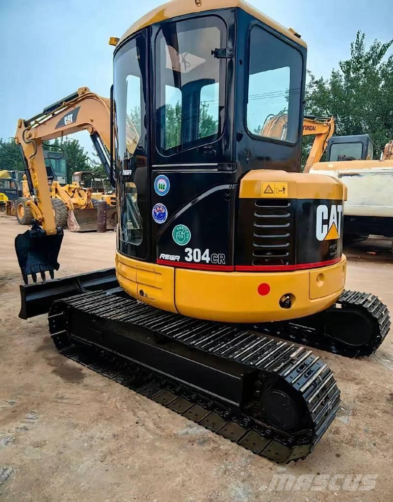 CAT 304 C CR 小型挖掘机