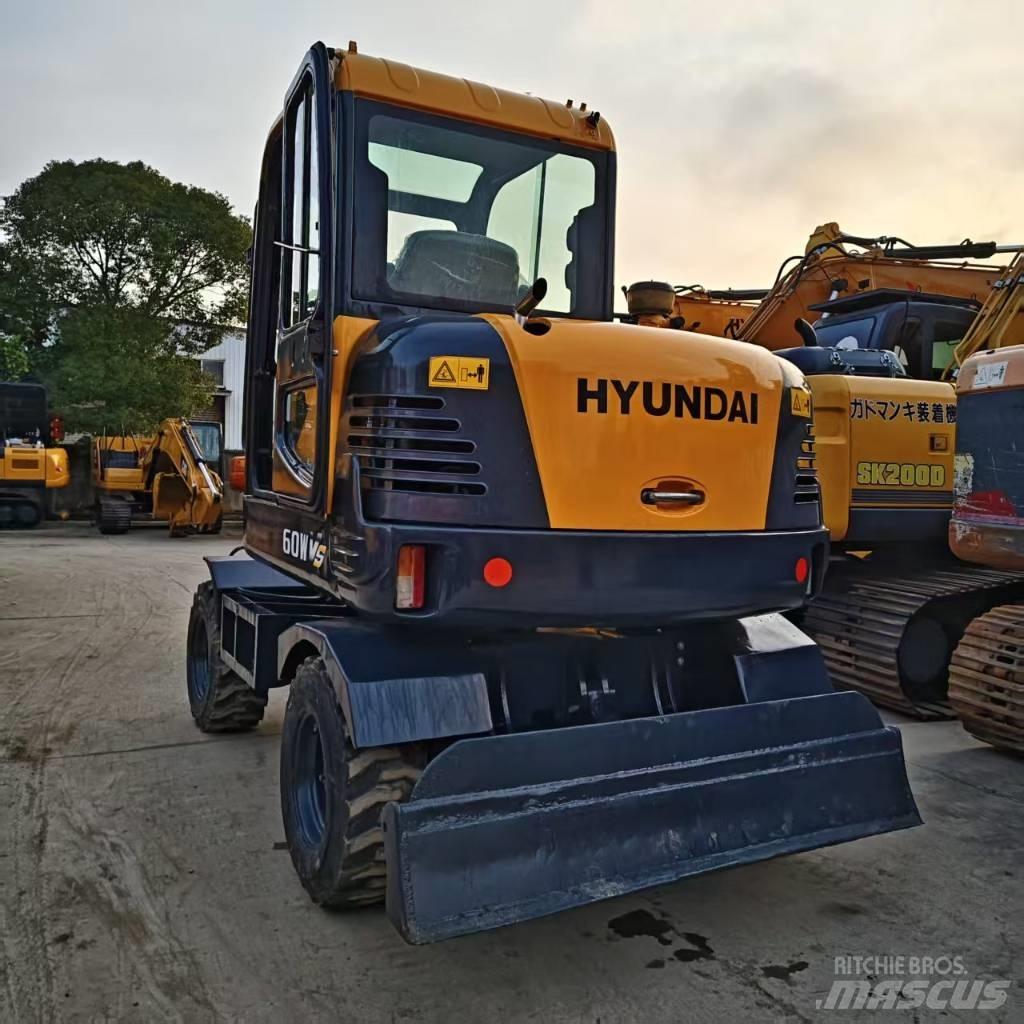 Hyundai 60W-9 轮式挖掘机