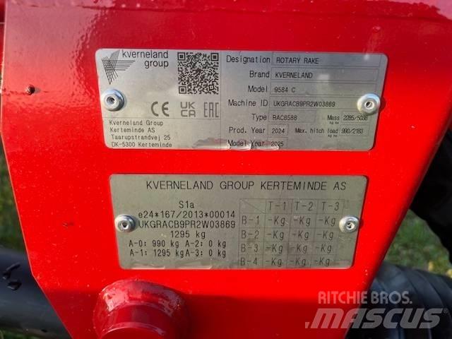 Kverneland 9584 C 料堆整形机
