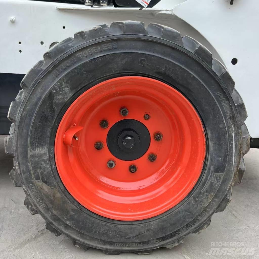 Bobcat S 160 滑移装载机