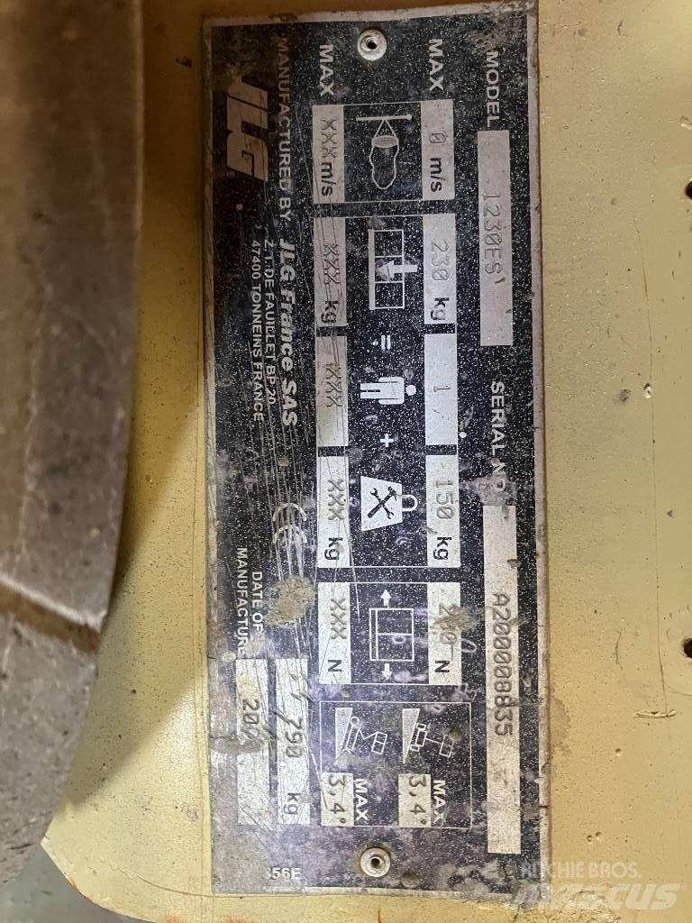 JLG 1230 ES 客货电梯