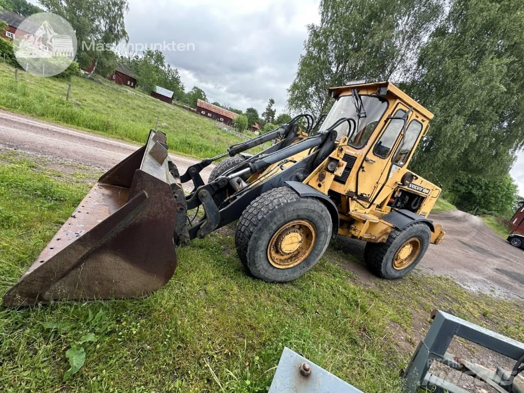 Volvo BM 4300 轮式装载机