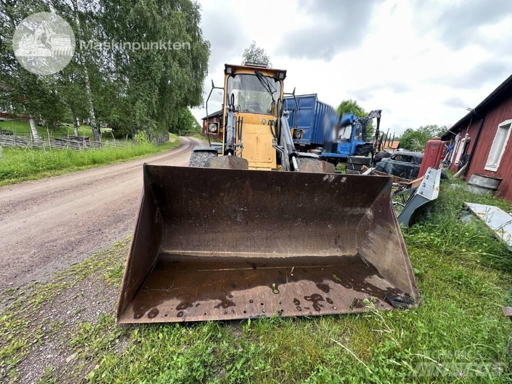 Volvo BM 4300 轮式装载机