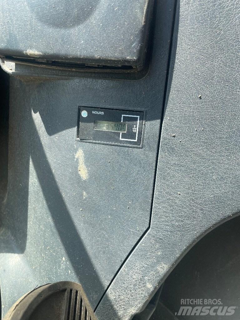 Hyundai 55w9a 轮式挖掘机