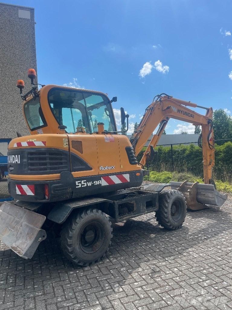 Hyundai 55w9a 轮式挖掘机