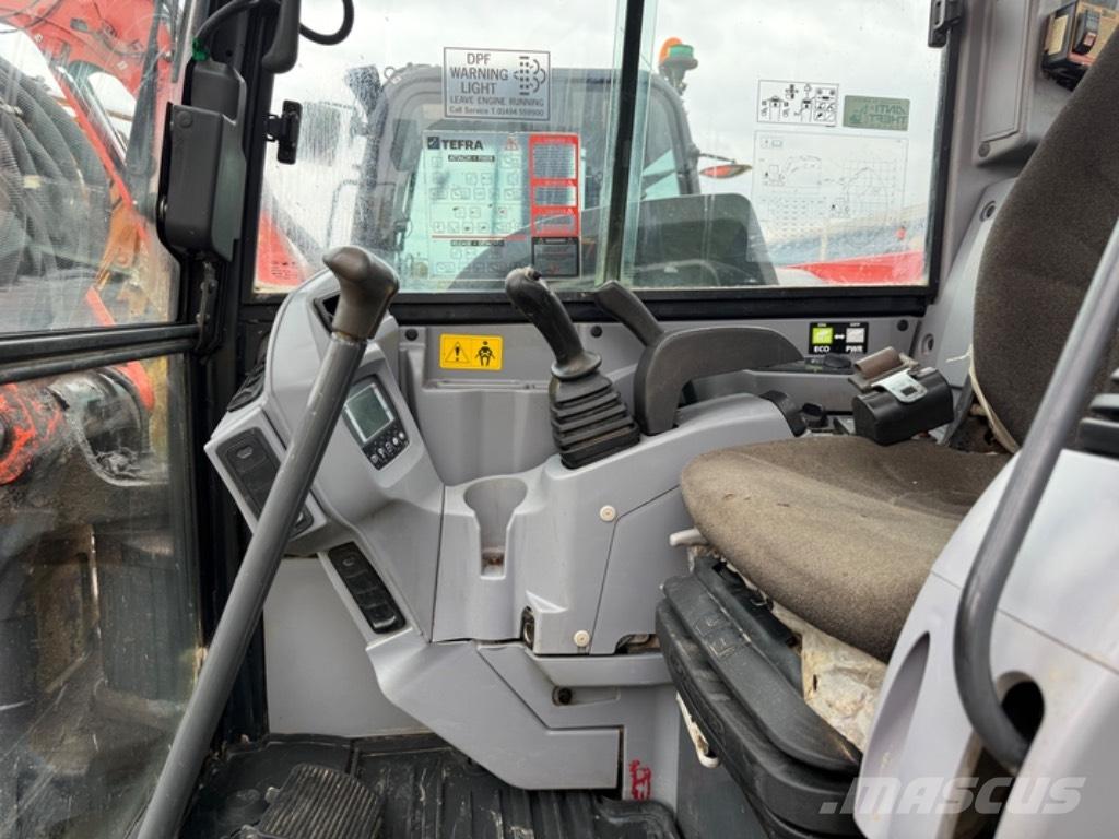 Kubota KX 080-4 中型挖掘机