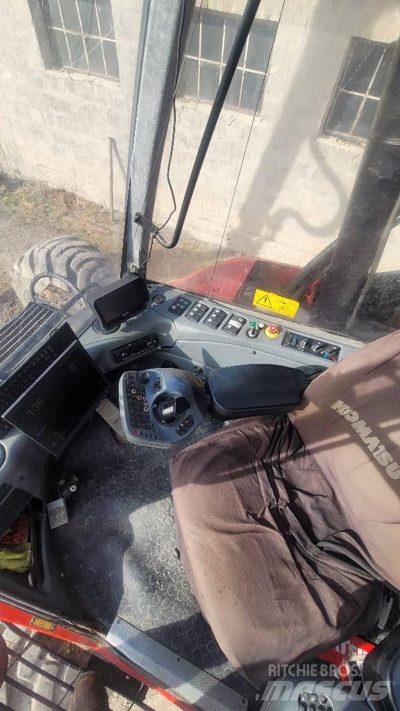 Komatsu 941.1 收割机