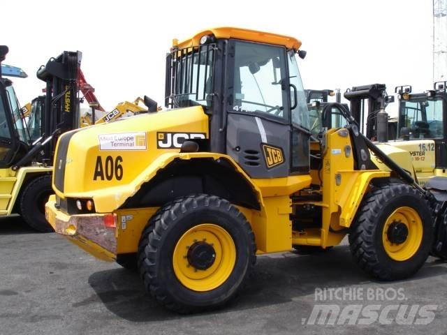 JCB 411 HT 轮式装载机