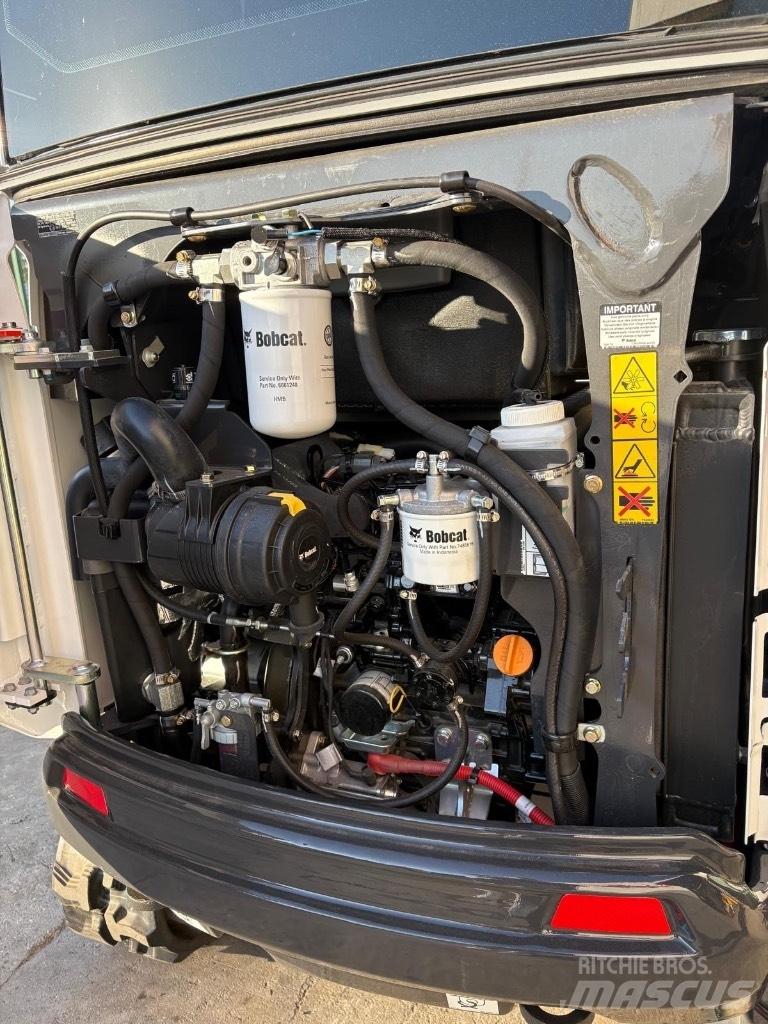 Bobcat E 17 小型挖掘机