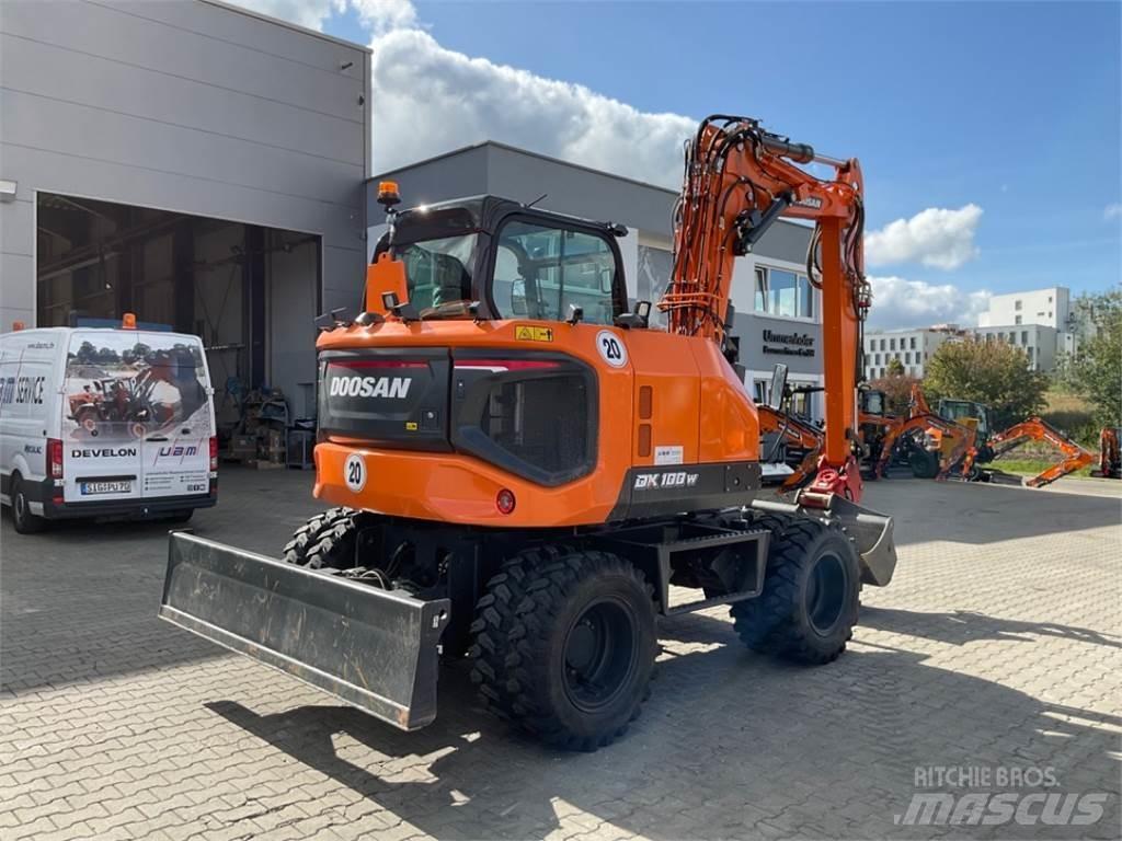 Doosan DX100W-7 轮式挖掘机