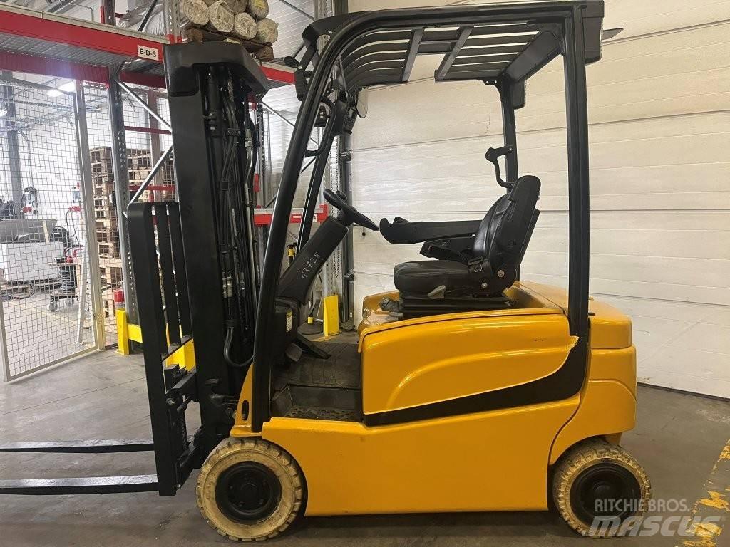 Yale ERP 16 VF 电动叉车