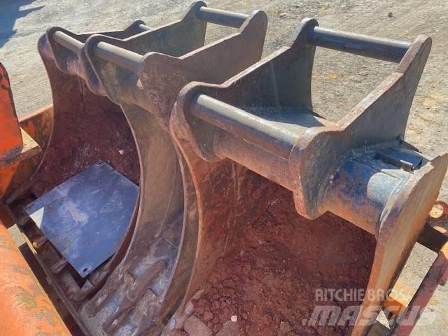 Mecalac 12 M TX 轮式挖掘机