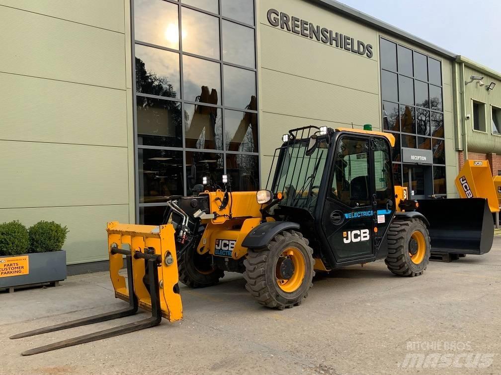 JCB 525-60 E 伸缩臂叉装车|叉装车