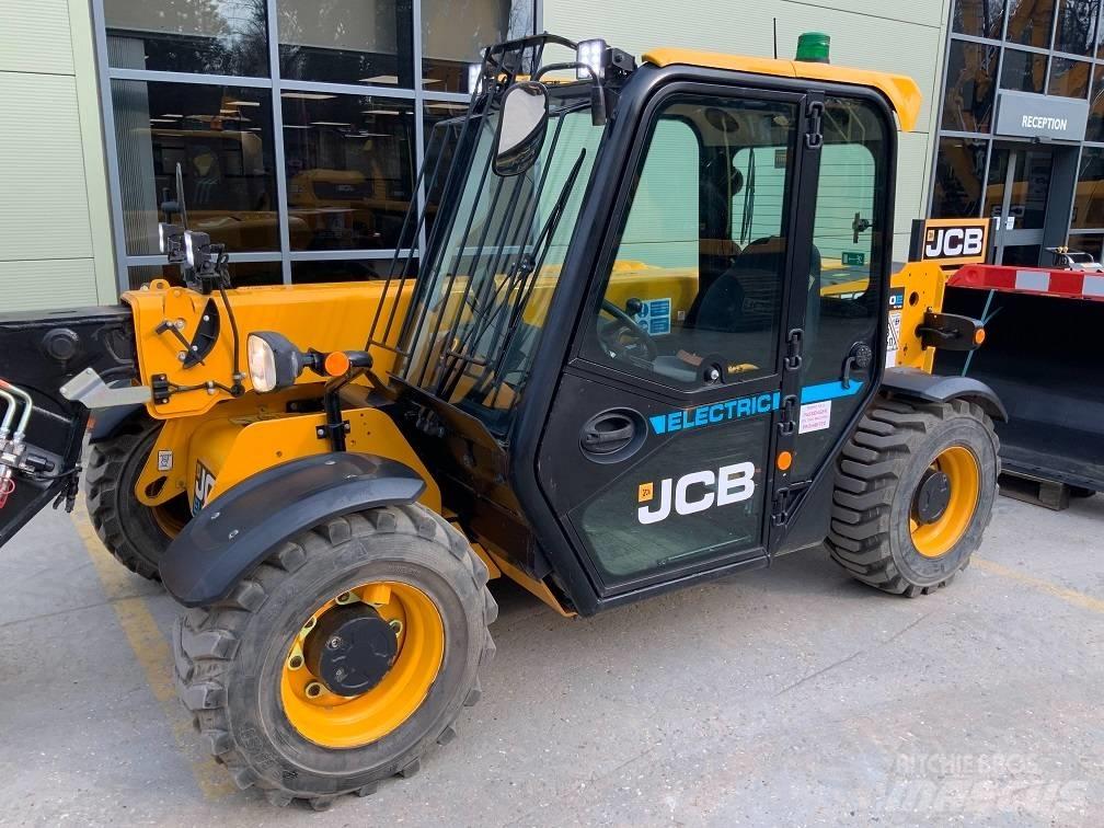 JCB 525-60 E 伸缩臂叉装车|叉装车
