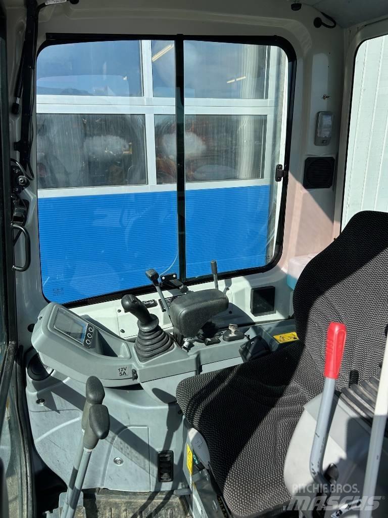 Takeuchi TB 216 小型挖掘机