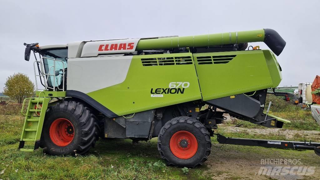 CLAAS Lexion 670 联合收割机