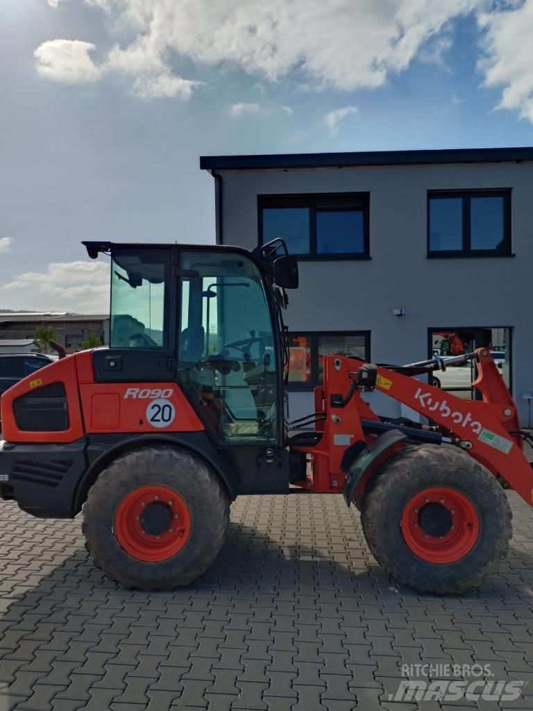 Kubota R 082 轮式装载机