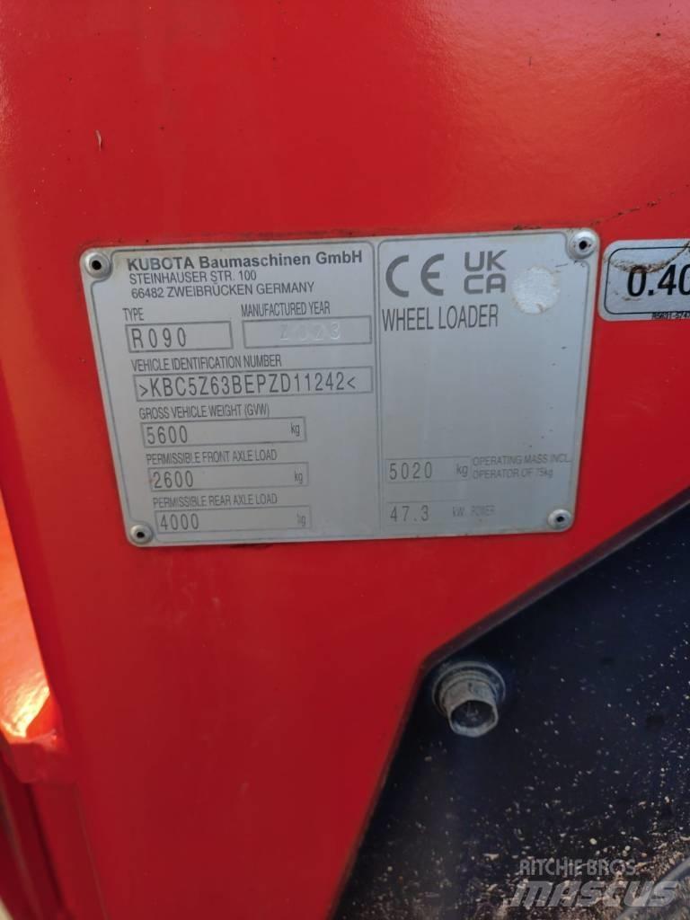 Kubota R 082 轮式装载机
