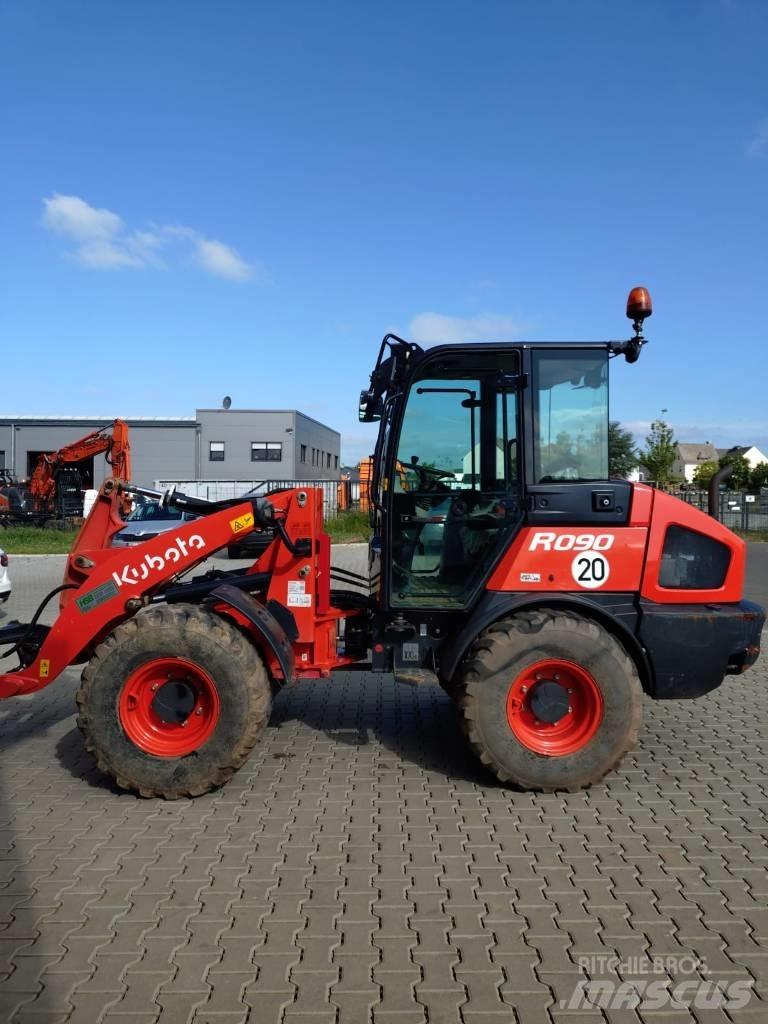 Kubota R 082 轮式装载机