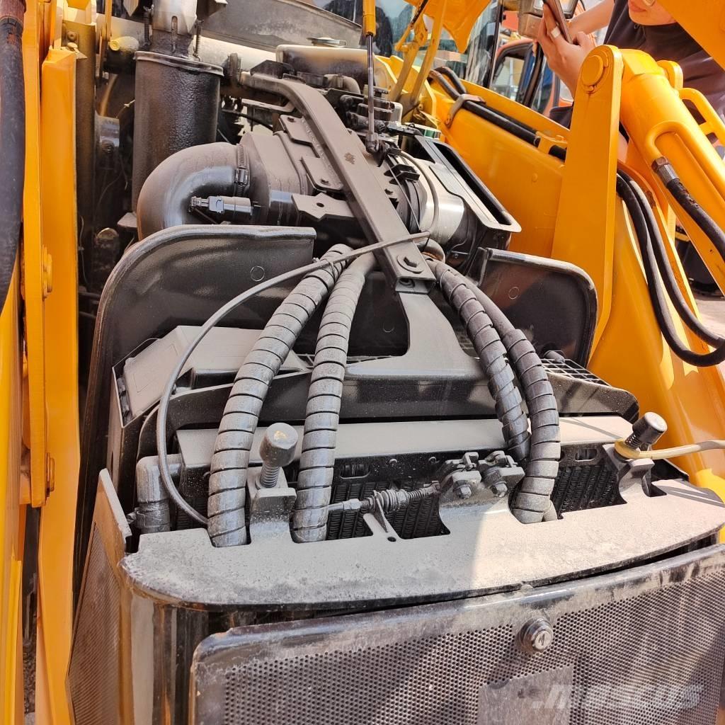 JCB 3 CX 反铲装载机