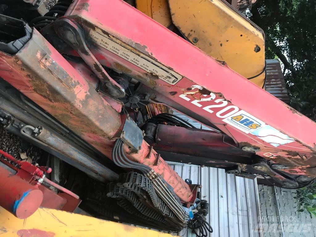 HMF 2220K6 随车折臂吊