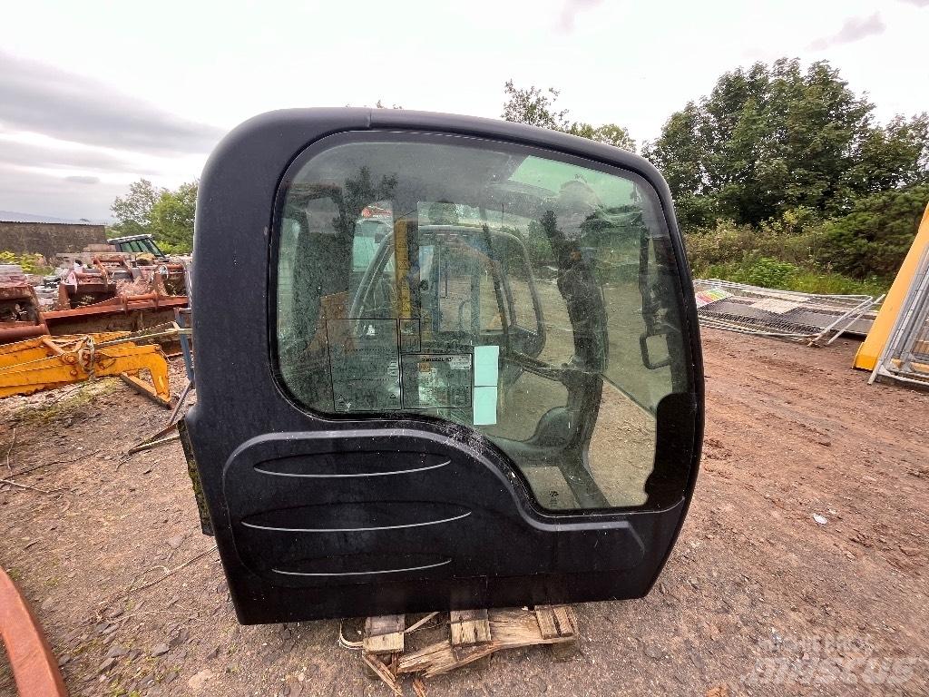 JCB JS220 Cabin / Cab 履带挖掘机