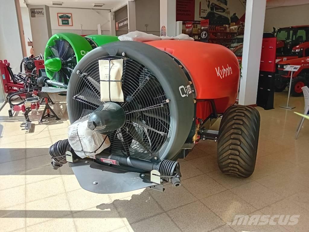 Kubota XTA3120 牵引式喷雾机