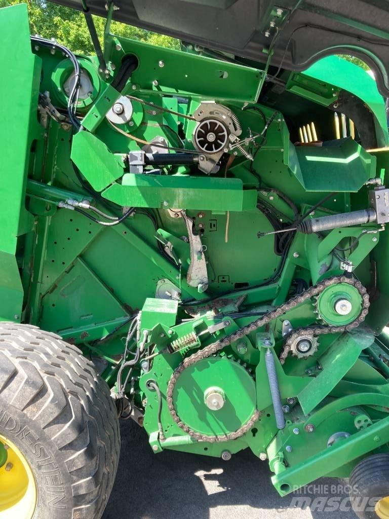 John Deere F441R 圆捆打捆机