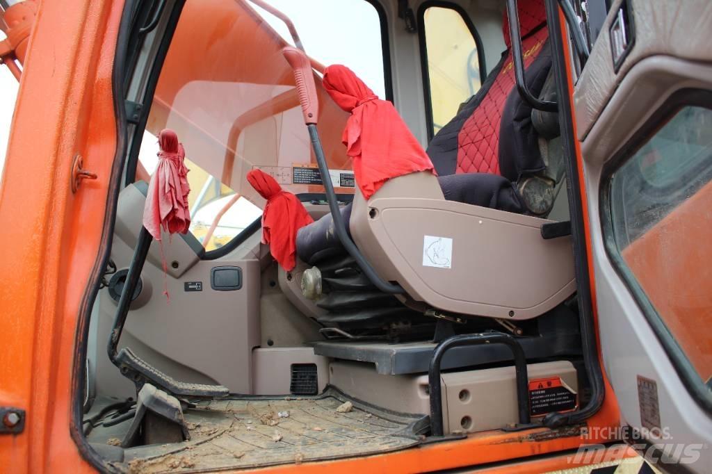 Doosan 220 LC-7 履带挖掘机