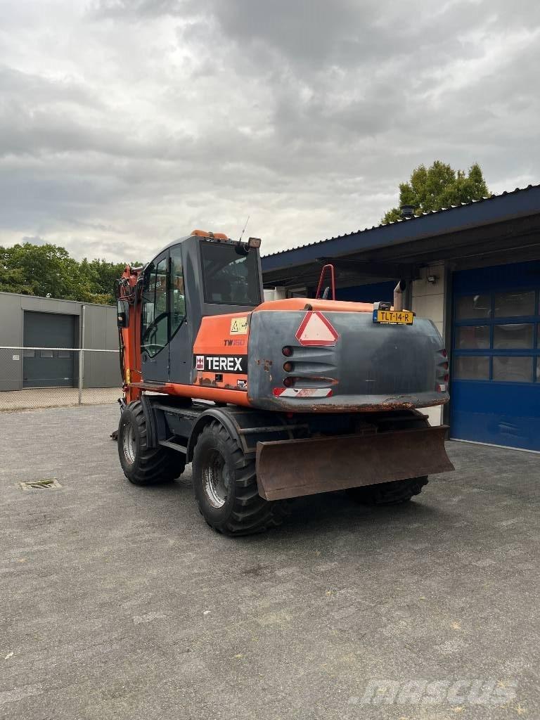 Terex TW160 轮式挖掘机