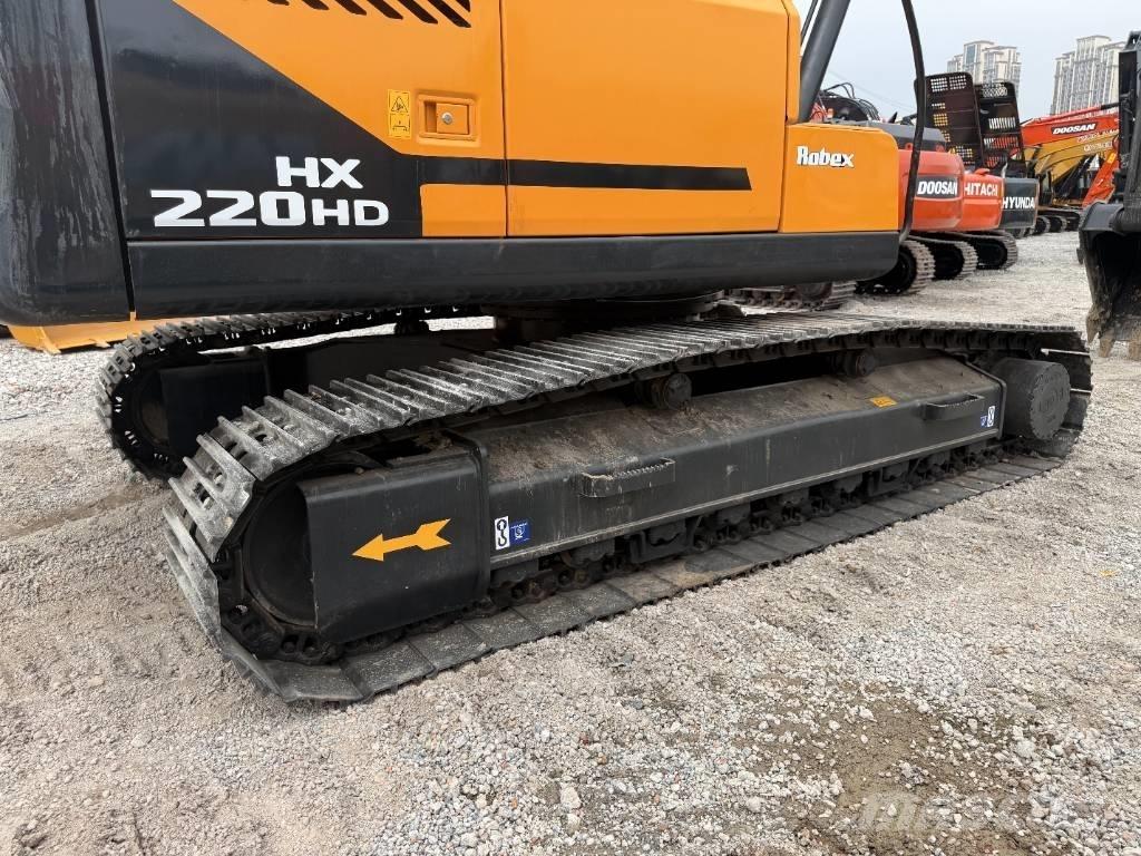Hyundai HX 220 履带挖掘机