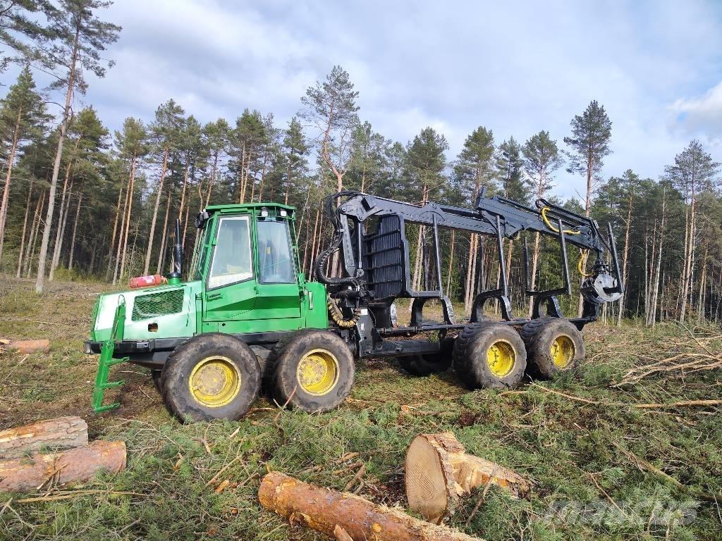 John Deere 1110 D 集运机