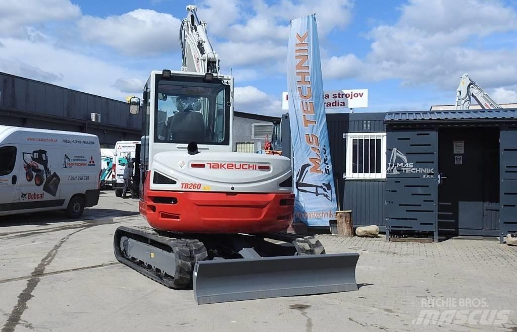 Takeuchi TB 260 小型挖掘机