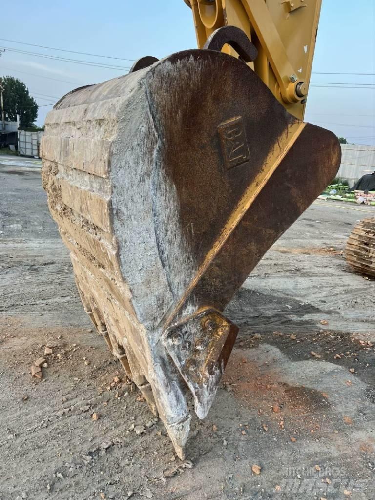 CAT 330 GC 履带挖掘机