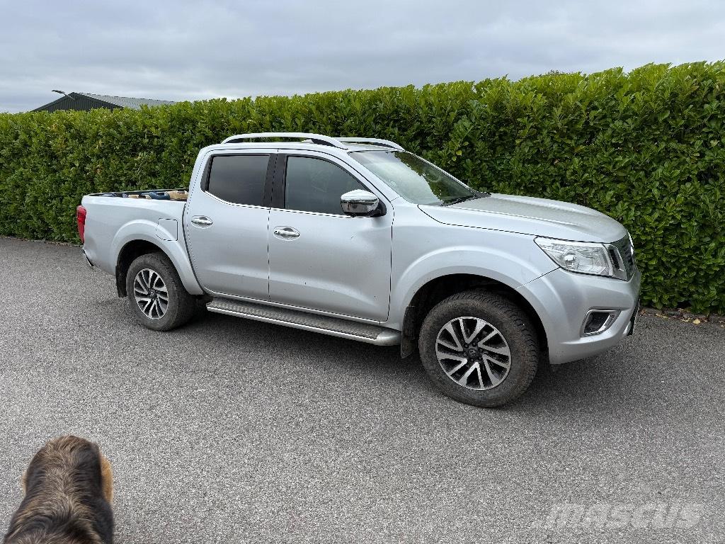 Nissan Navara 皮卡车