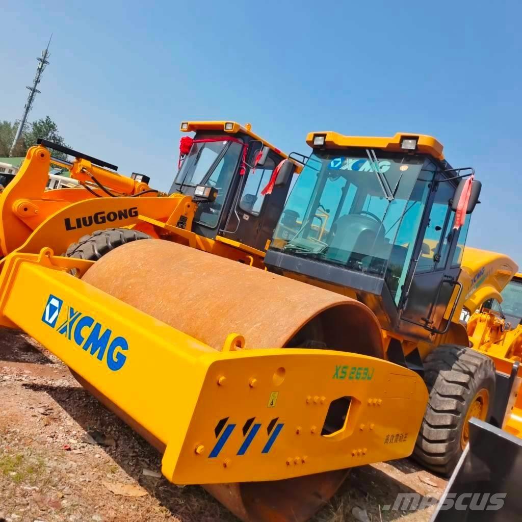 XCMG XS263J 单轮压路机
