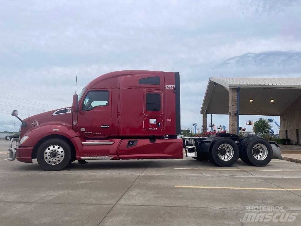 Kenworth T 680 牵引车