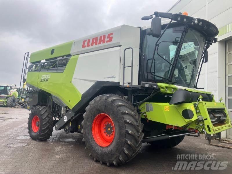 CLAAS LEXION 6700 联合收割机