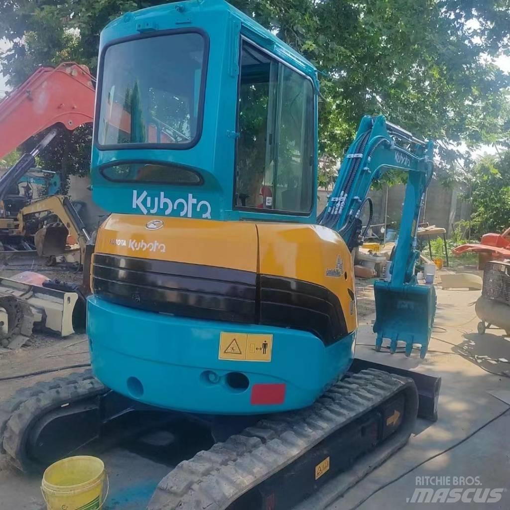 Kubota U 30 小型挖掘机