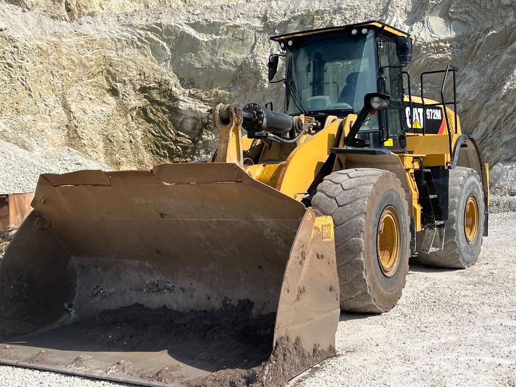 CAT 972m 轮式装载机