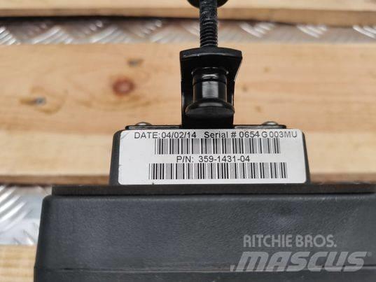 CAT 720 meter 电子设备