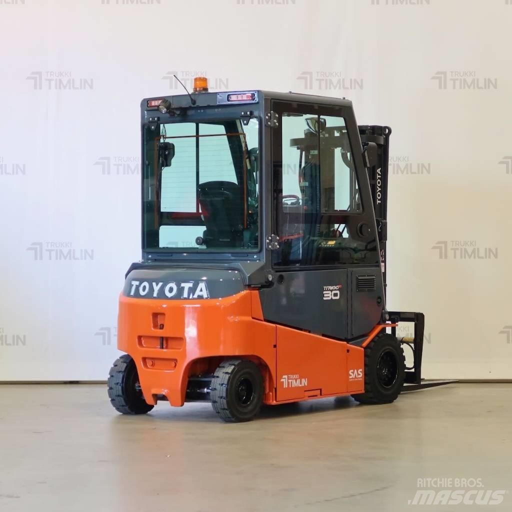 Toyota 8FBMT30 电动叉车